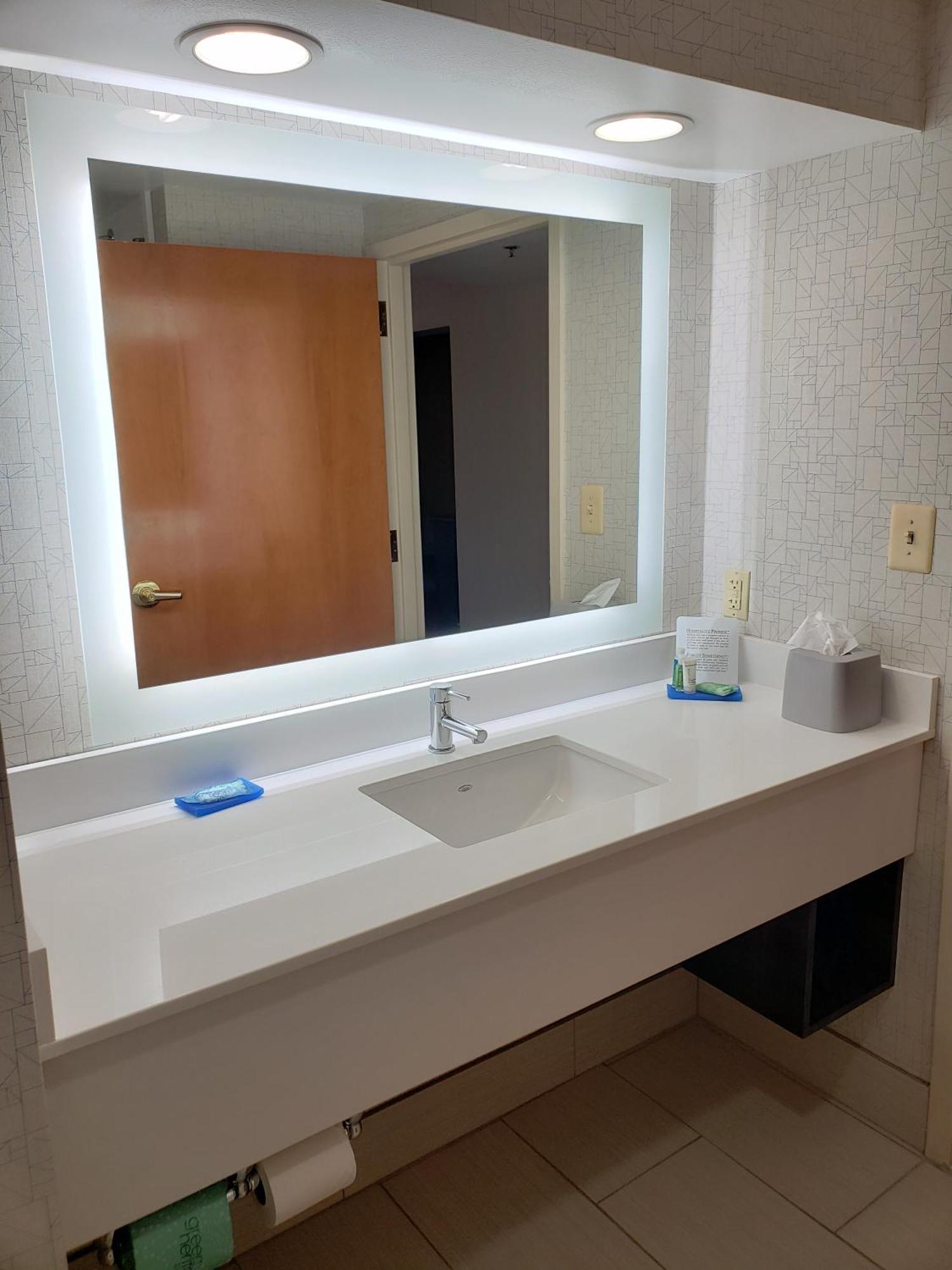 Holiday Inn Express Edgewood-Aberdeen-Bel Air Luaran gambar